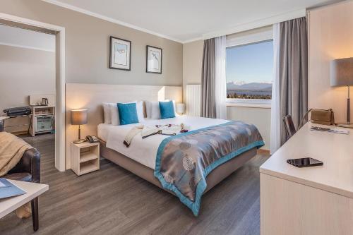 everness hotel and resort