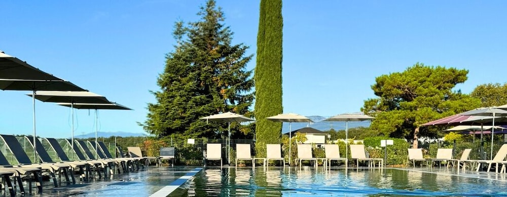 everness hotel and resort