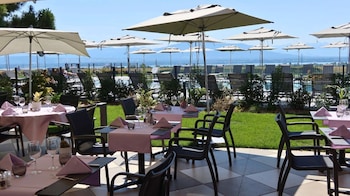 everness hotel and resort