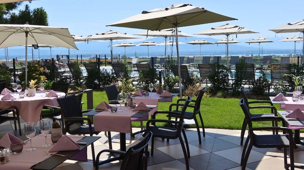 everness hotel and resort