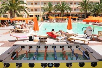 hotel oasis