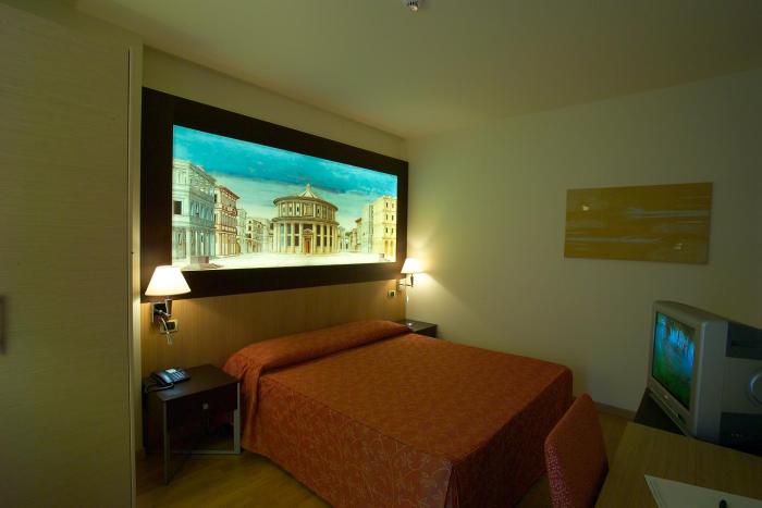 west florence hotel