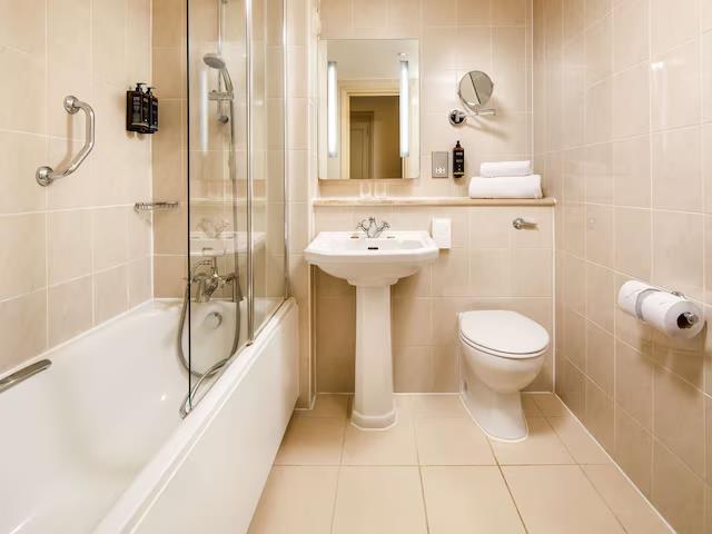 mercure london staines upon thames hotel