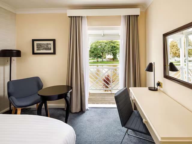 mercure london staines upon thames hotel