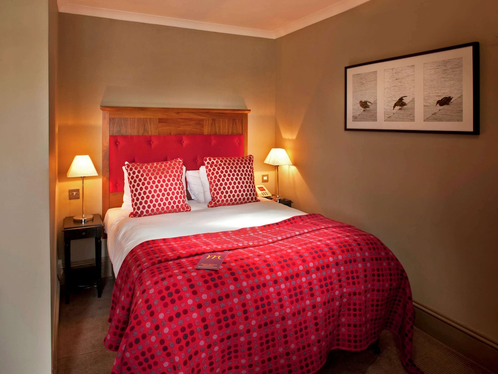 mercure london staines upon thames hotel