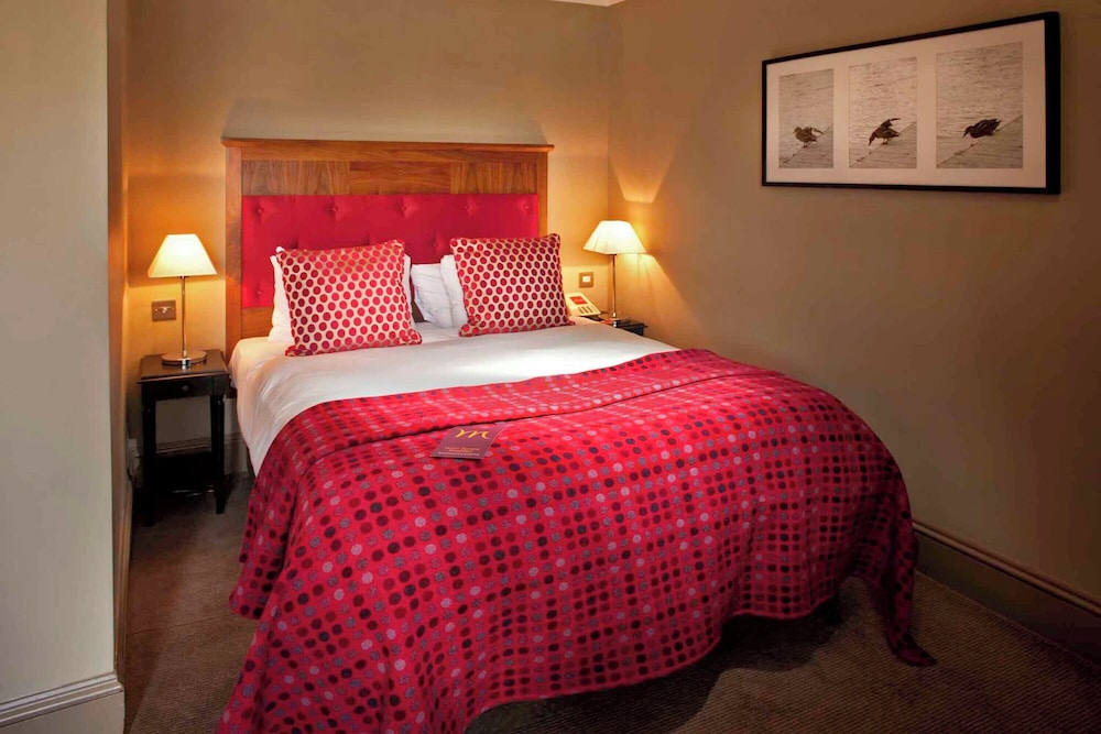 mercure london staines upon thames hotel