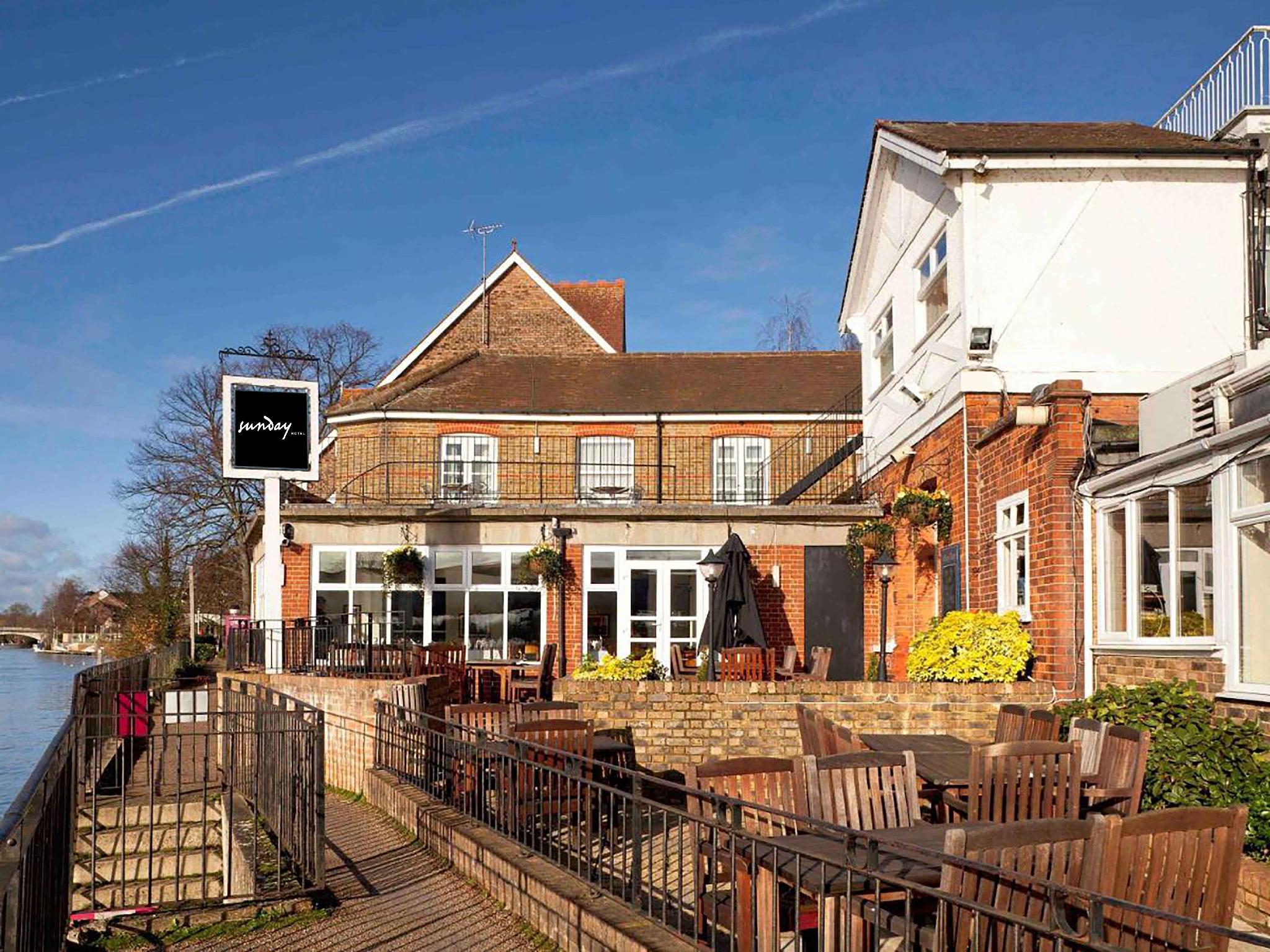 mercure london staines upon thames hotel