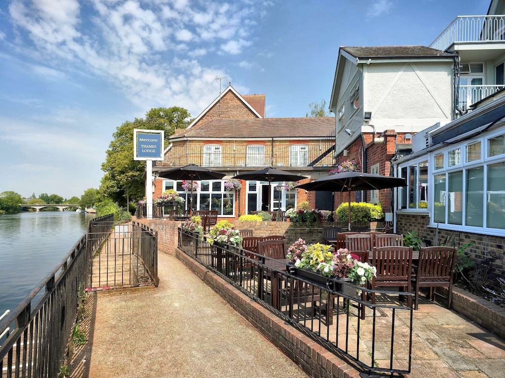 mercure london staines upon thames hotel