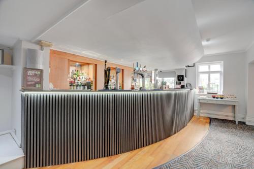 mercure london staines upon thames hotel