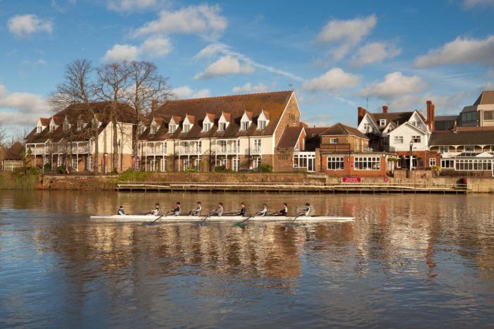 mercure london staines upon thames hotel