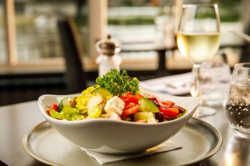 mercure london staines upon thames hotel