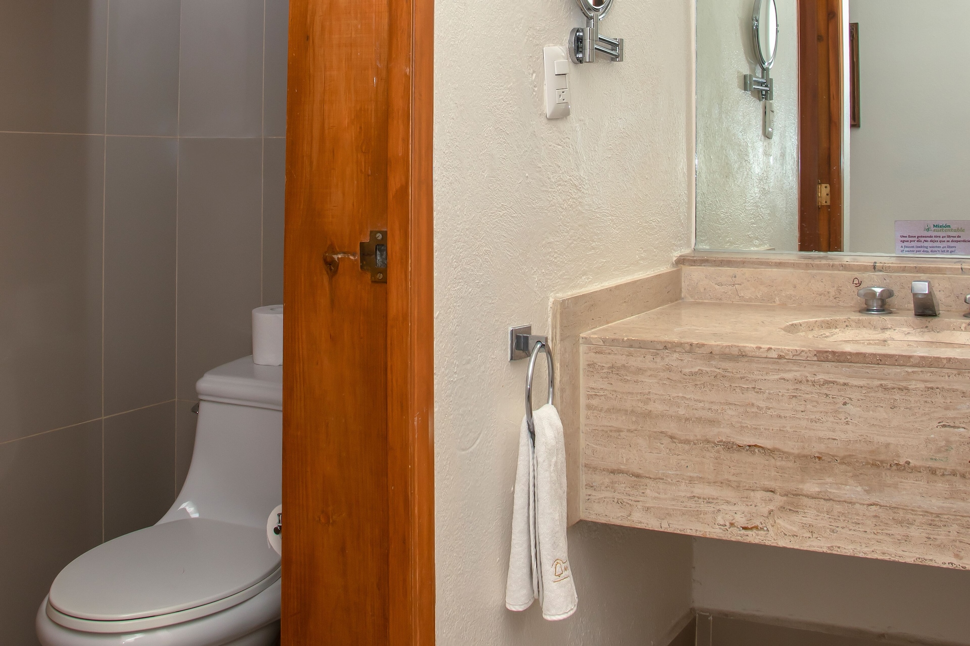 hotel mision grand juriquilla queretaro