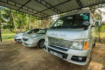 oreeka katunayake airport transit hotels