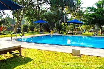 oreeka katunayake airport transit hotels