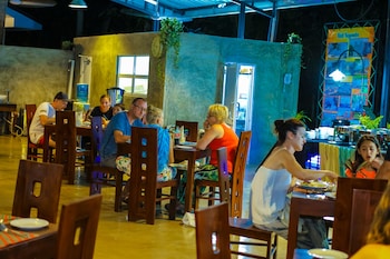 oreeka katunayake airport transit hotels