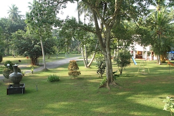 oreeka katunayake airport transit hotels