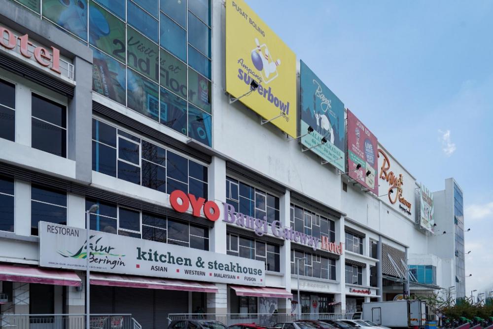 new bangi gateway hotel