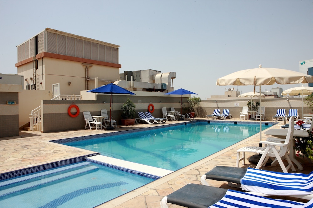 rose garden hotel apartments bur dubai