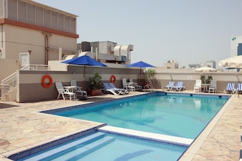 rose garden hotel apartments bur dubai