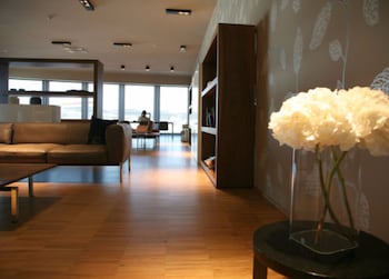 g hotel