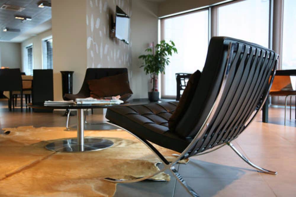g hotel