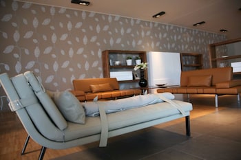 g hotel