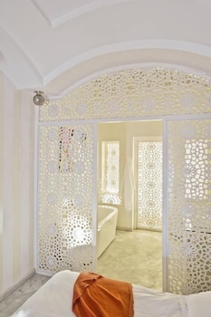 riad goloboy