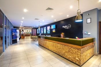 nightcap at shoppingtown hotel