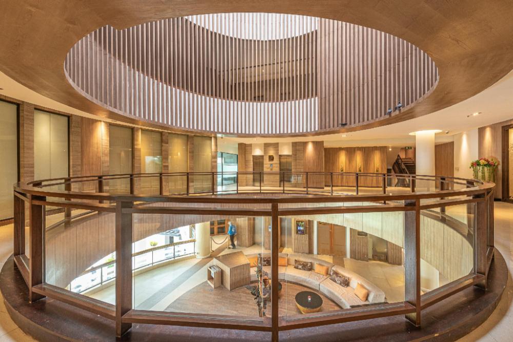 summit windmill golf suite hotel suvarnabhumi