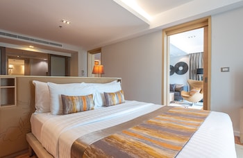 summit windmill golf suite hotel suvarnabhumi