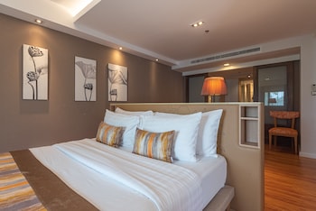 summit windmill golf suite hotel suvarnabhumi