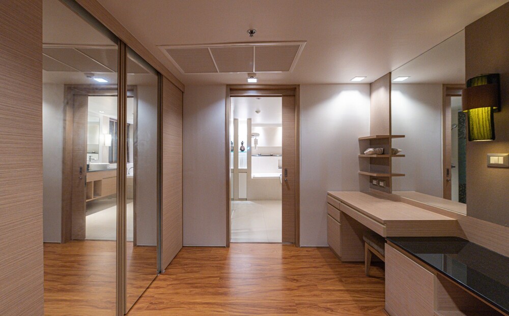 summit windmill golf suite hotel suvarnabhumi