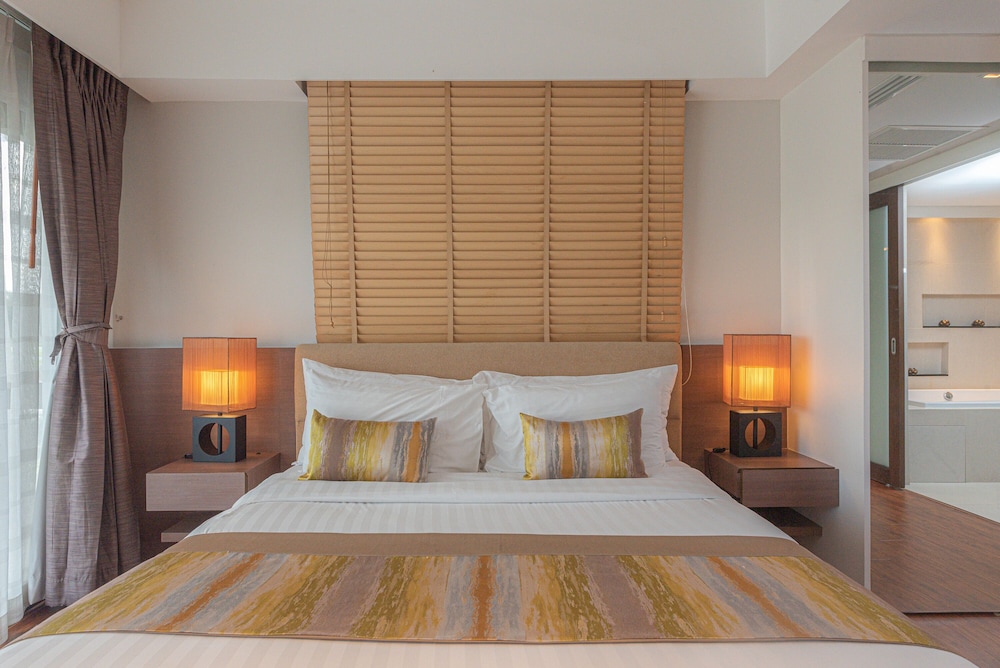 summit windmill golf suite hotel suvarnabhumi