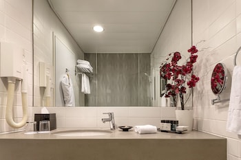 vital urban boutique hotel tlv