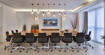 vital urban boutique hotel tlv