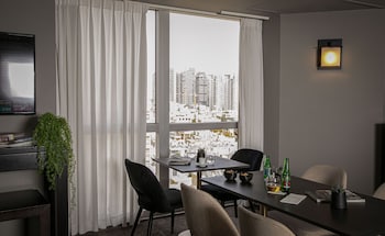 vital urban boutique hotel tlv