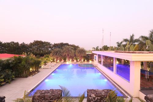 club mahindra pavagadh