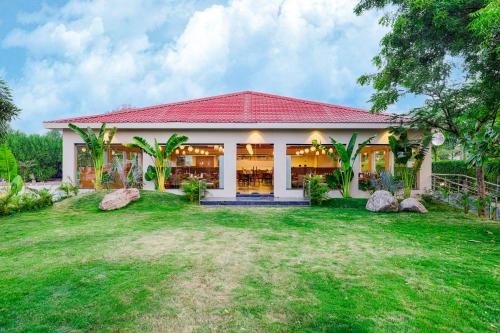 club mahindra pavagadh