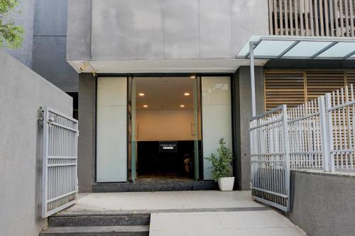 super townhouse balewadi