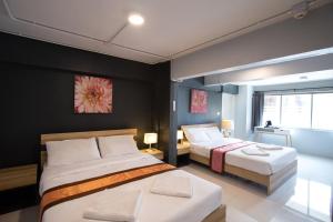 185 surawong hotel