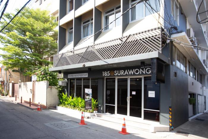 185 surawong hotel