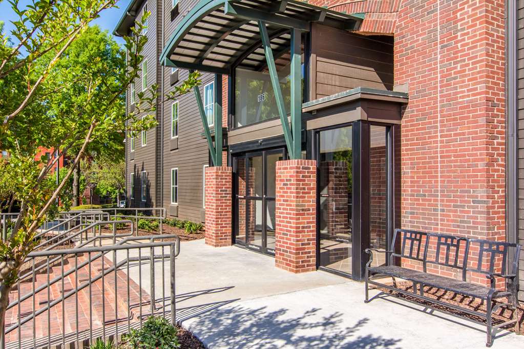 clarion inn and suites atlanta downtown