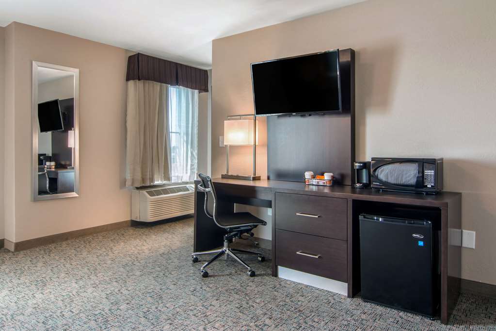 clarion inn and suites atlanta downtown