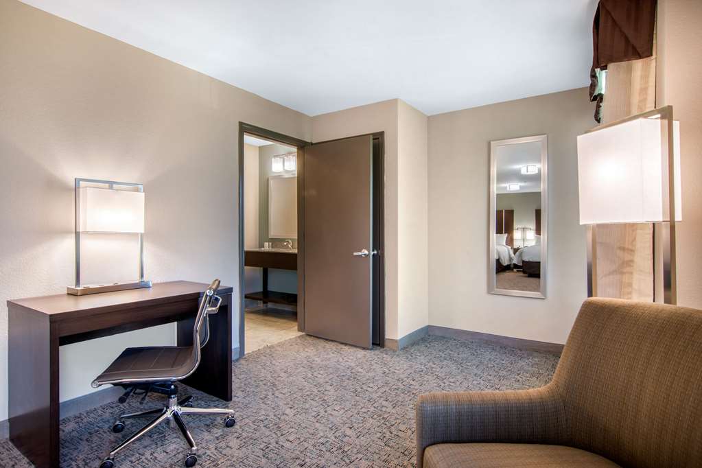 clarion inn and suites atlanta downtown
