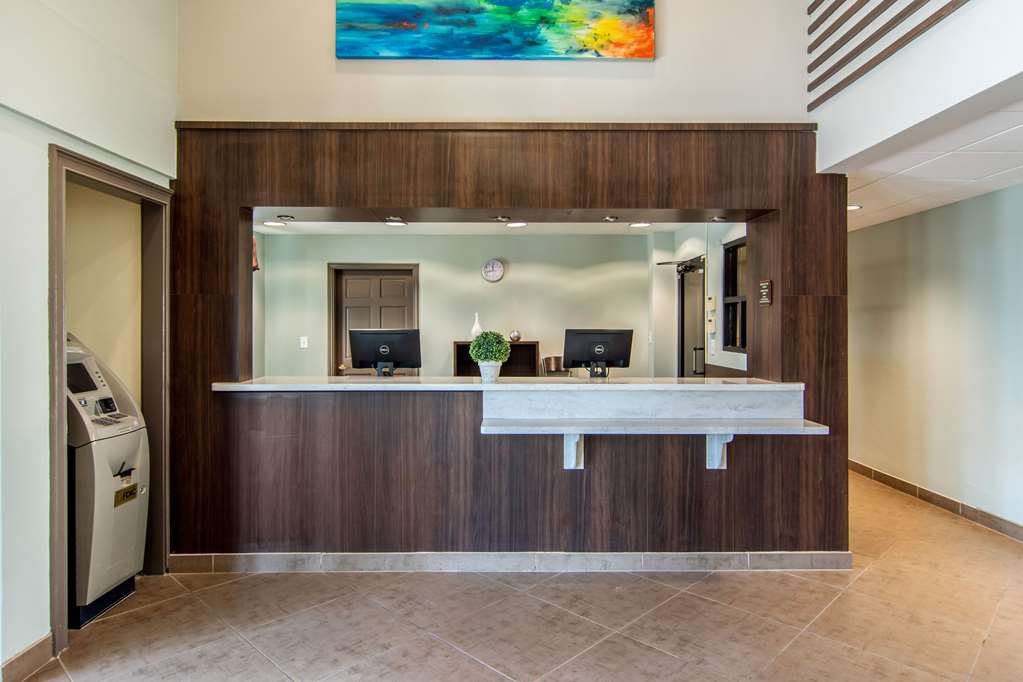 clarion inn and suites atlanta downtown