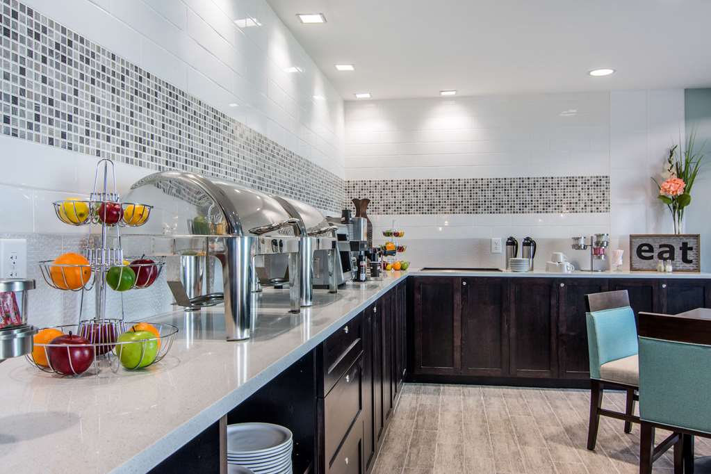 clarion inn and suites atlanta downtown