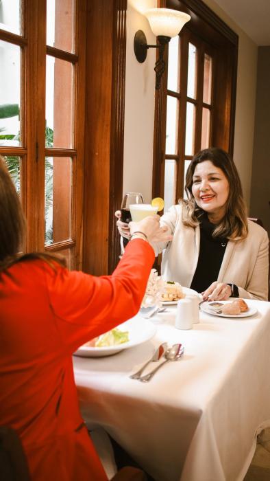 los tallanes hotel and suites