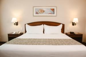 los tallanes hotel and suites