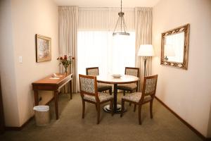 los tallanes hotel and suites