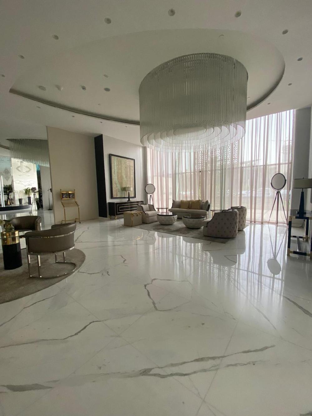 4leisure suites damac esclusiva towers